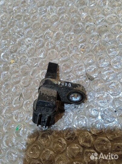 Датчик ABS Toyota Land Cruiser 200 4.5л 1VD-FTV (2