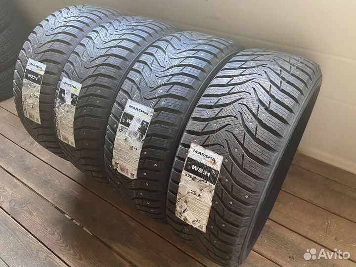 Kumho WinterCraft SUV Ice WS31 225/65 R17 106T