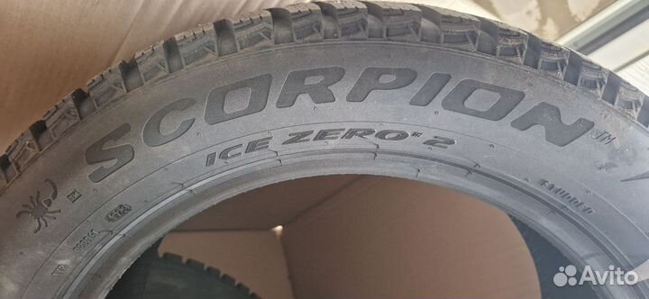 Pirelli Ice Zero 2 235/55 R19