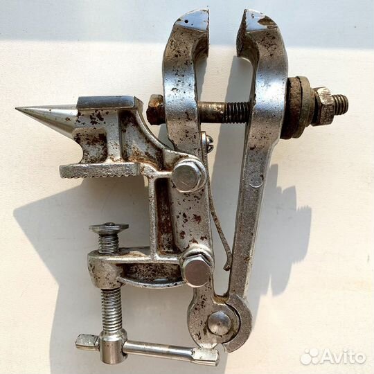 Тиски столярные СССР малые с наковальней