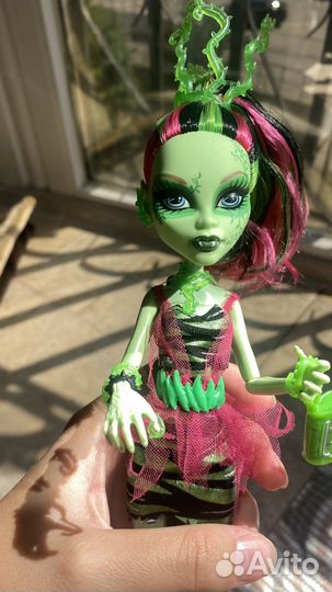 Monster high венера рошель zombie shake