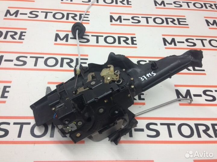 Замок двери передний правый Audi A4 B6 ALT 2003