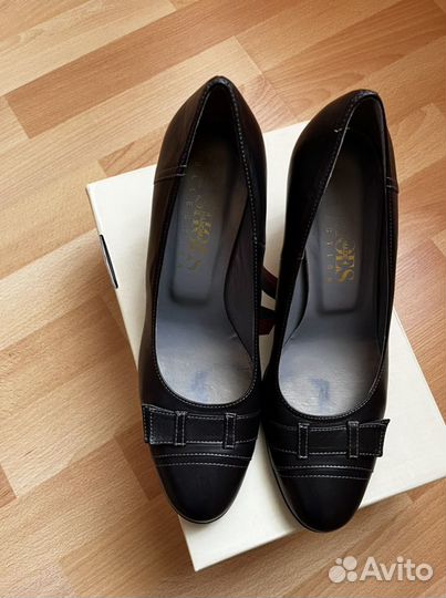 Кожаные туфли