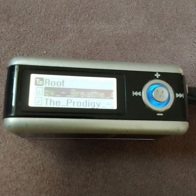 MP3 плеер Samsung yp-t6 512 mb