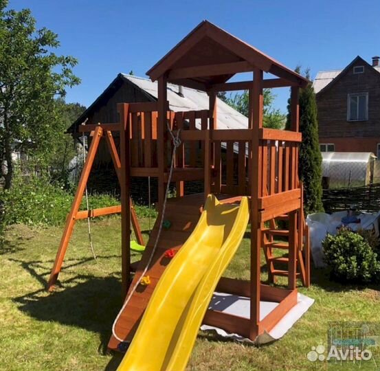 Детская площадка для игры на даче