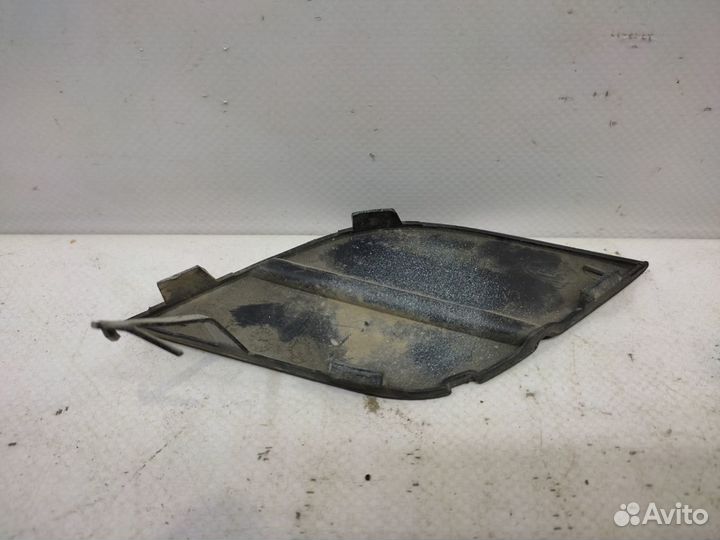 Заглушка буксировочного крюка задняя Лада X-Ray