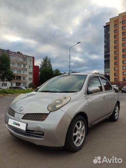 Nissan March, 2004