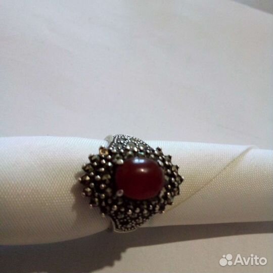 Серебряное кольцо