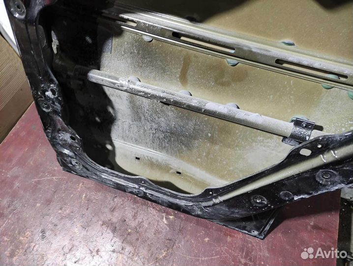 Дверь задняя правая Hyundai Santa Fe 4