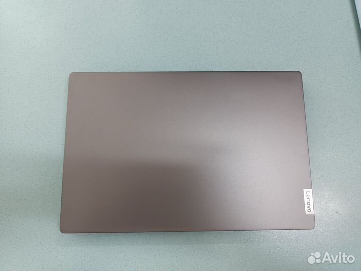 Офисный ноутбук Lenovo