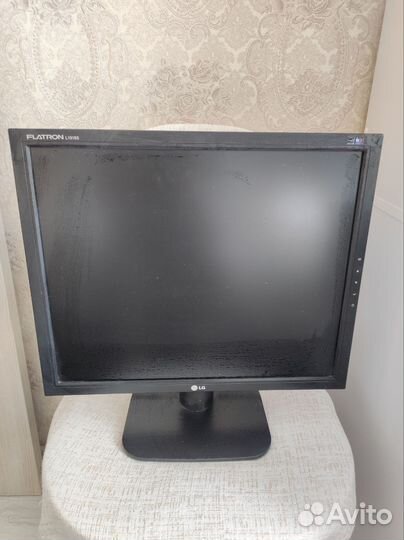 Монитор LG