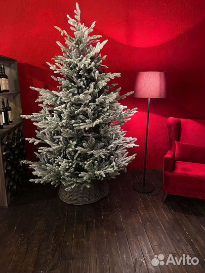 Елка искусственная