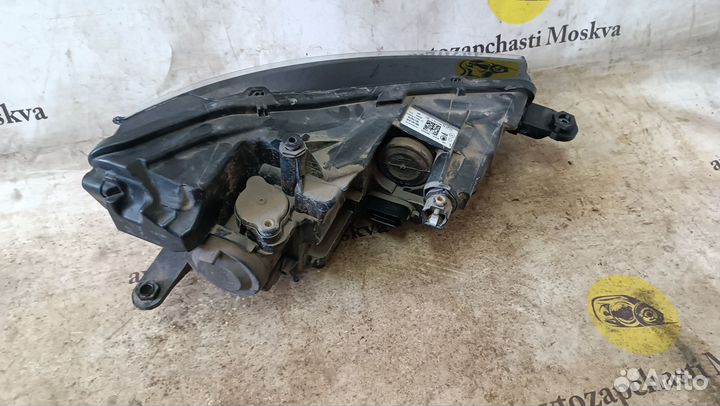 Фара левая Skoda Rapid 2