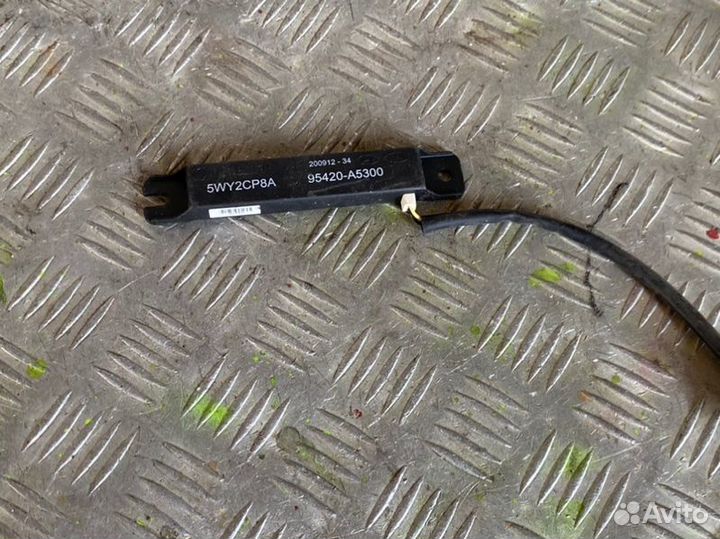 Антенна Hyundai Santa Fe DM G4KE 2013-2018