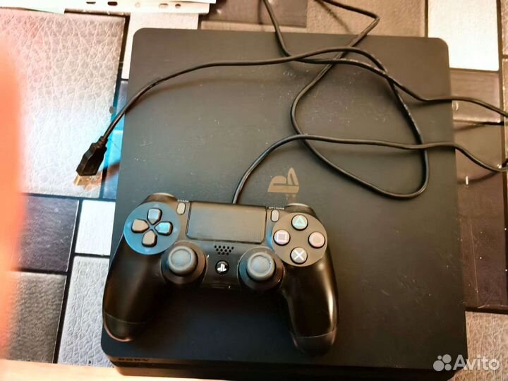 Игровая приставка sony ps4