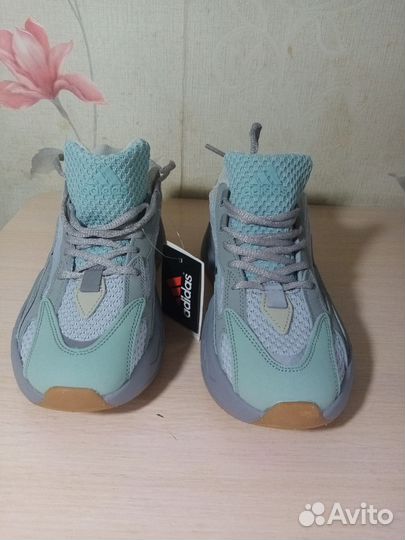 Кроссовки женские натуральная кожа 40 размер