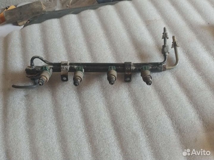 Топливная рампа с форсунками Daewoo nexia 1.5 16кл