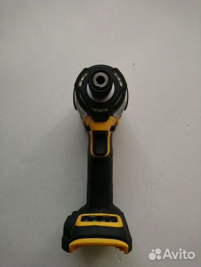 Винтоверт dewalt DCF860