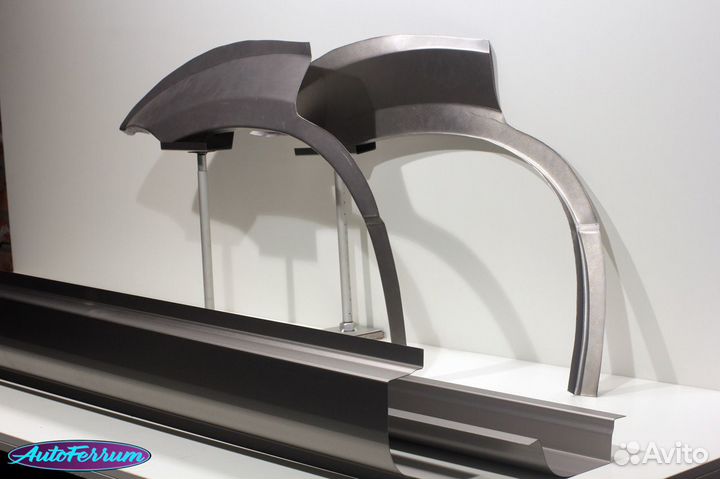 Форд Эскейп 1 ремкомплект задних арок и порогов