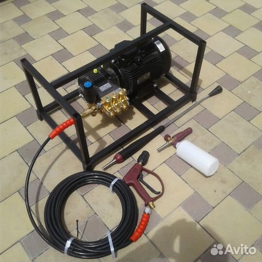 Аппарат высокого давления(мойка) Bertolini