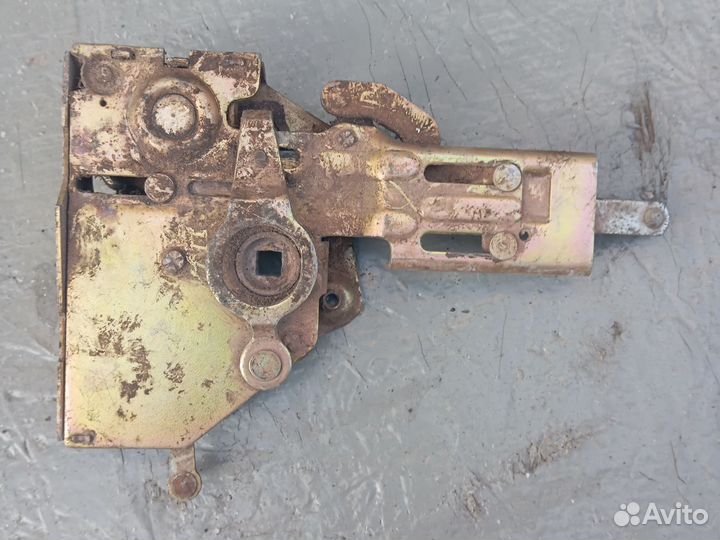 Механизм замка сдвижной двери Транспортер Т2 Т3