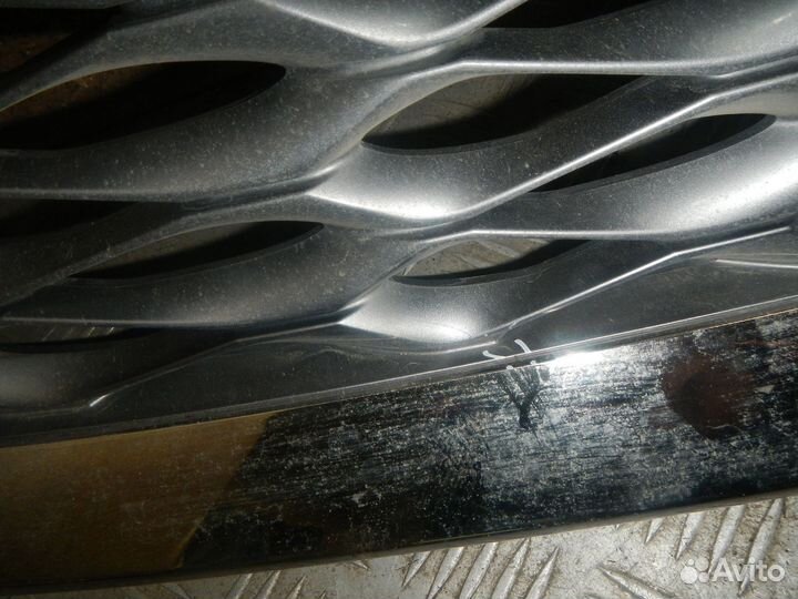 Б/У Б/У Решетка радиатора, Infiniti