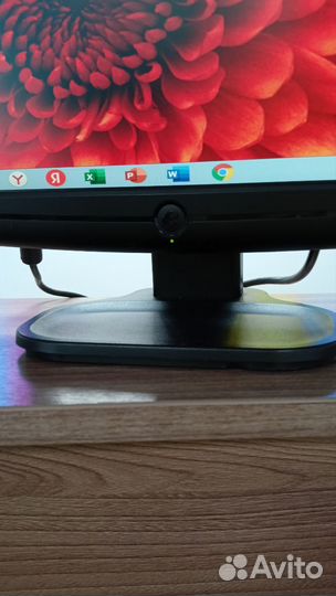 Монитор Emachines 19