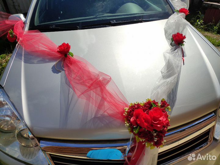 Украшение на свадебную машину