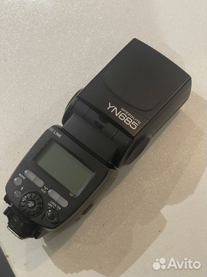 Вспышка камеры Yongnuo Speedlite YN685