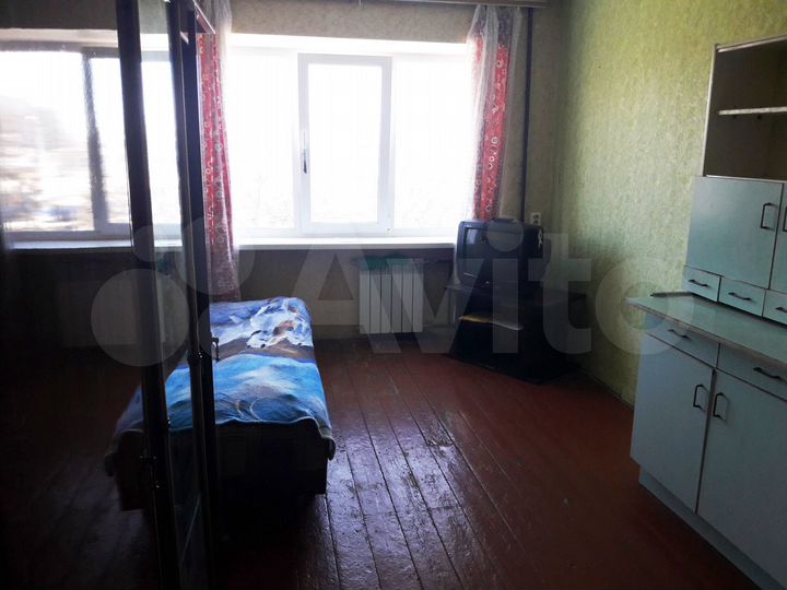 Комната 12 м² в 6-к., 3/5 эт.