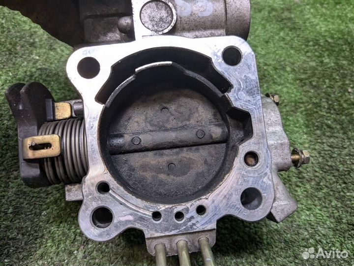 Дроссельная заслонка Mitsubishi Outlander 1 2004