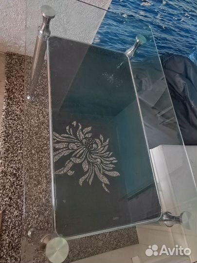 Кухонный стол