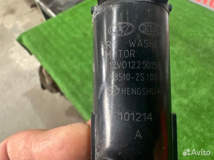 Моторчик стеклоомывателя Kia Picanto 2 1.0 G3LA