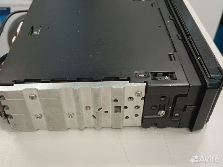 Магнитола JVC KD-AVX33