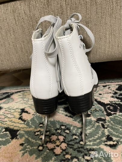 Коньки детские фигурные размер 30