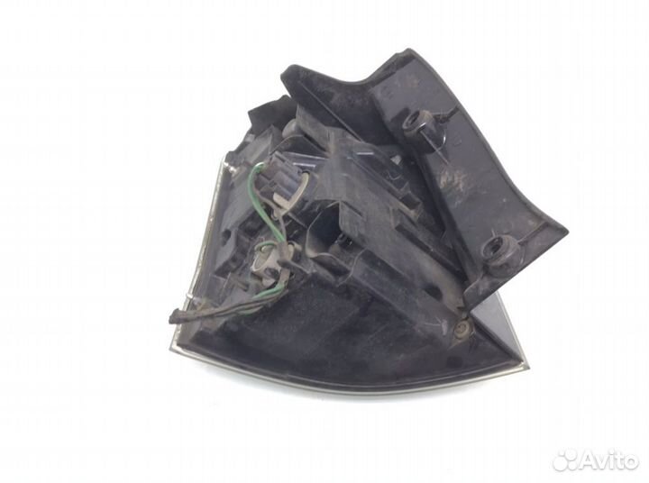 Фонарь 22087813 Mitsubishi Outlander (2003-2009)