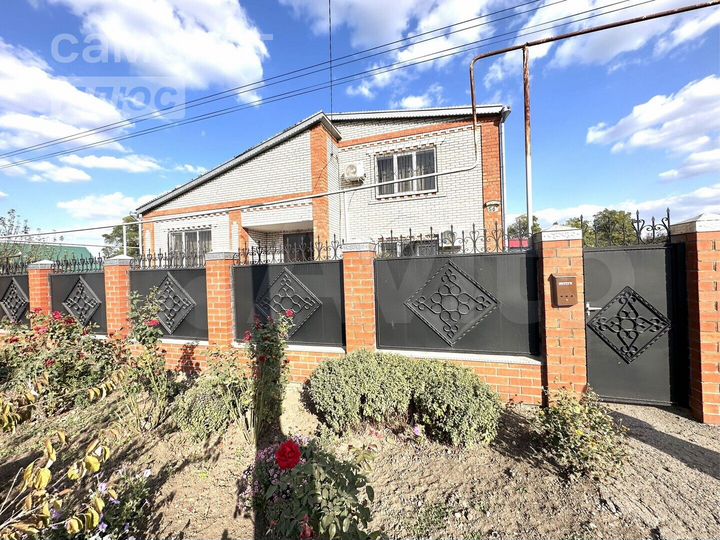 Дом 213,1 м² на участке 15 сот.