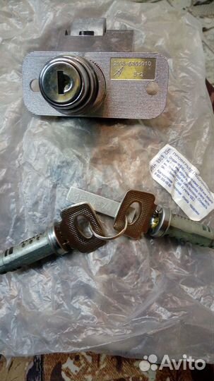 Личинка двери и замок багажника 2108