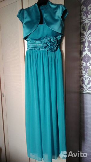 Платье вечернее