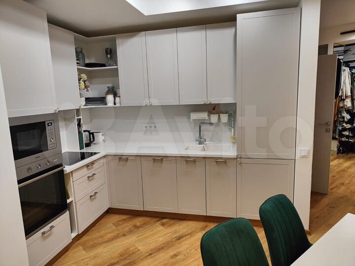 2-к. квартира, 68 м², 9/10 эт.