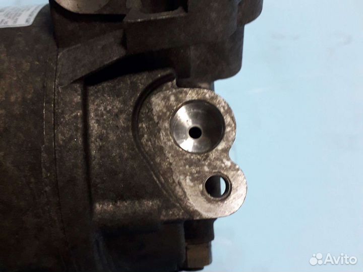 Компрессор кондиционера Nissan Primera P12E