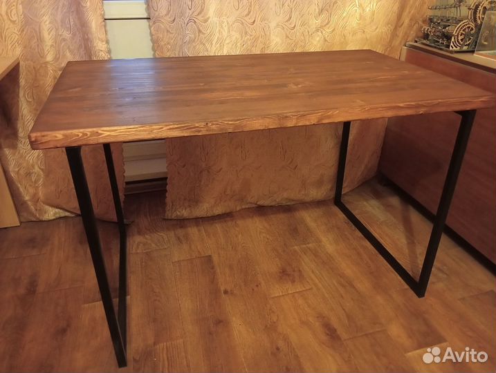 Стол из массива 120х60