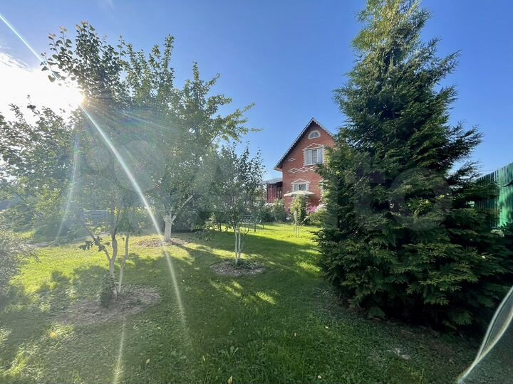 Дом 137 м² на участке 8 сот.