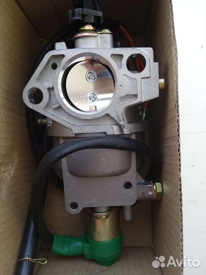 Карбюратор с клапаном