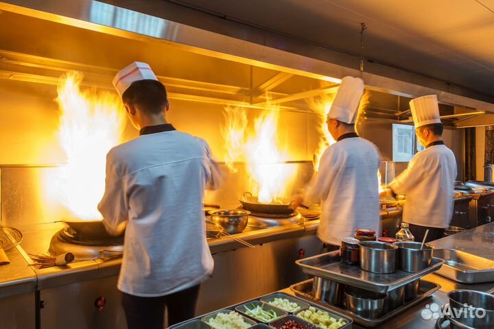 Повар в горячий цех (на Гриль)