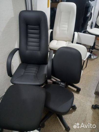 Кресло офисное и салона красоты