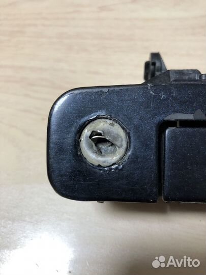 Ручка двери передней наружная правая Audi 100 C4