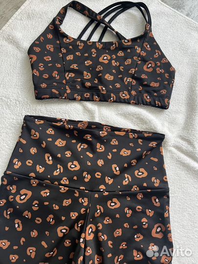 Костюм для йоги и фитнеса Onzie