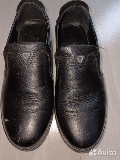 Туфли школьные для мальчика 39р-р
