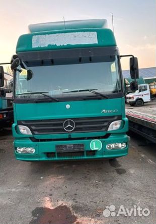 Pазбираем грузовик Mercedes-Benz Atego mpii 2003-2